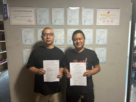 蘇州鵝鵝鵝科技與張家港市御靈通科技有限公司簽約小程序定制開發！